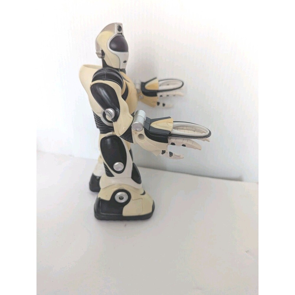 WowWee RoboSapien V2 Wheels  For Parts No Remote May work Untested Mini Colors